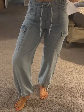Vanilla Star sofffffft denim cargo tie bottom jeans